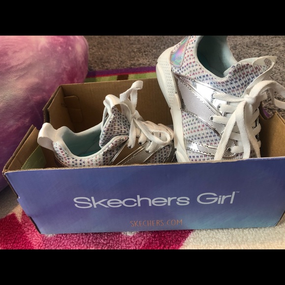 Little girls Skechers shoes - Picture 5 of 5